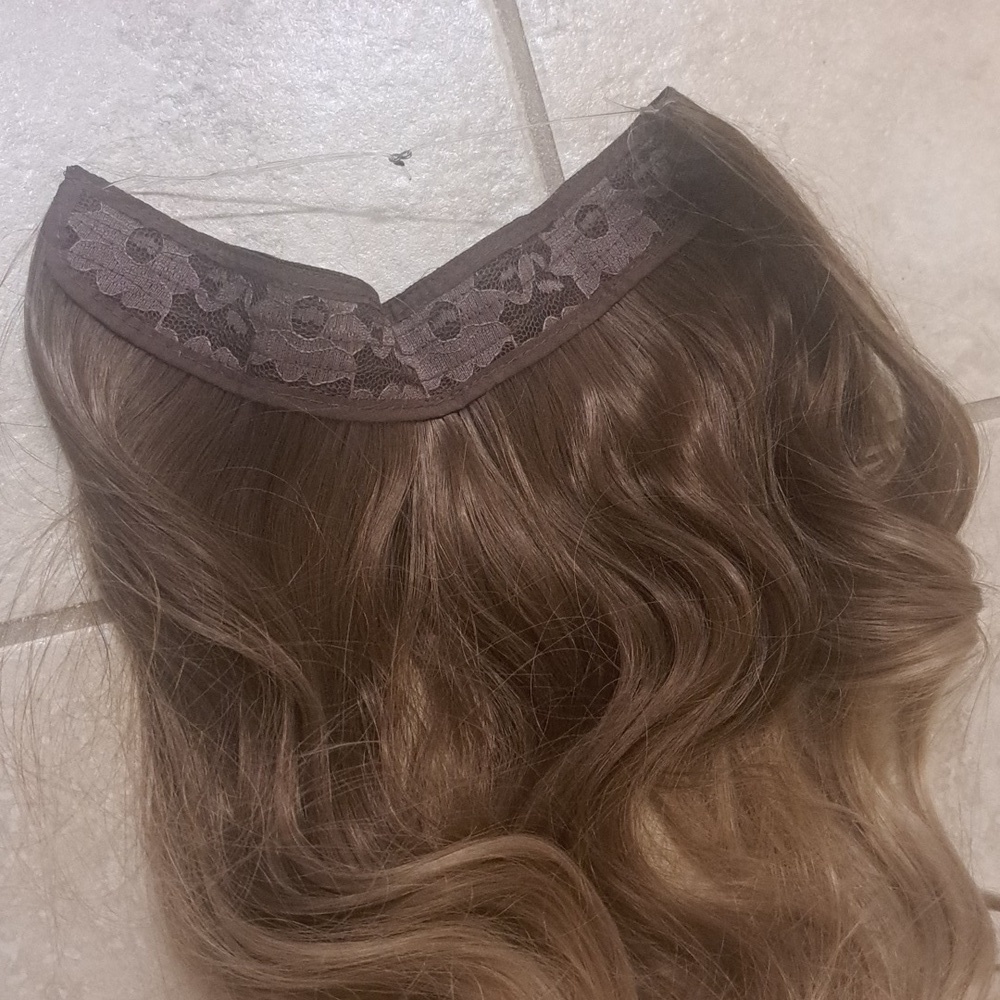 Gorgeous & soft premium quality heat friendly halo hair extensions, wore 1x! - Picture 3 of 4